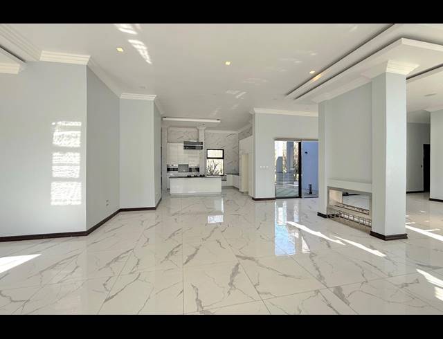 5 BEDROOM HOUSE FOR SALE IN STEYN CITY